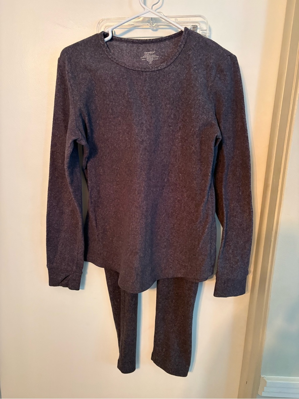 Long-Sleeve Thermal Top and Leggings - Charcoal